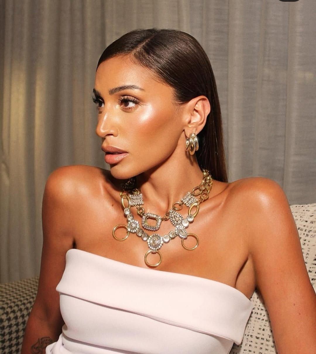 دينا الشربيني دينا الشربيني