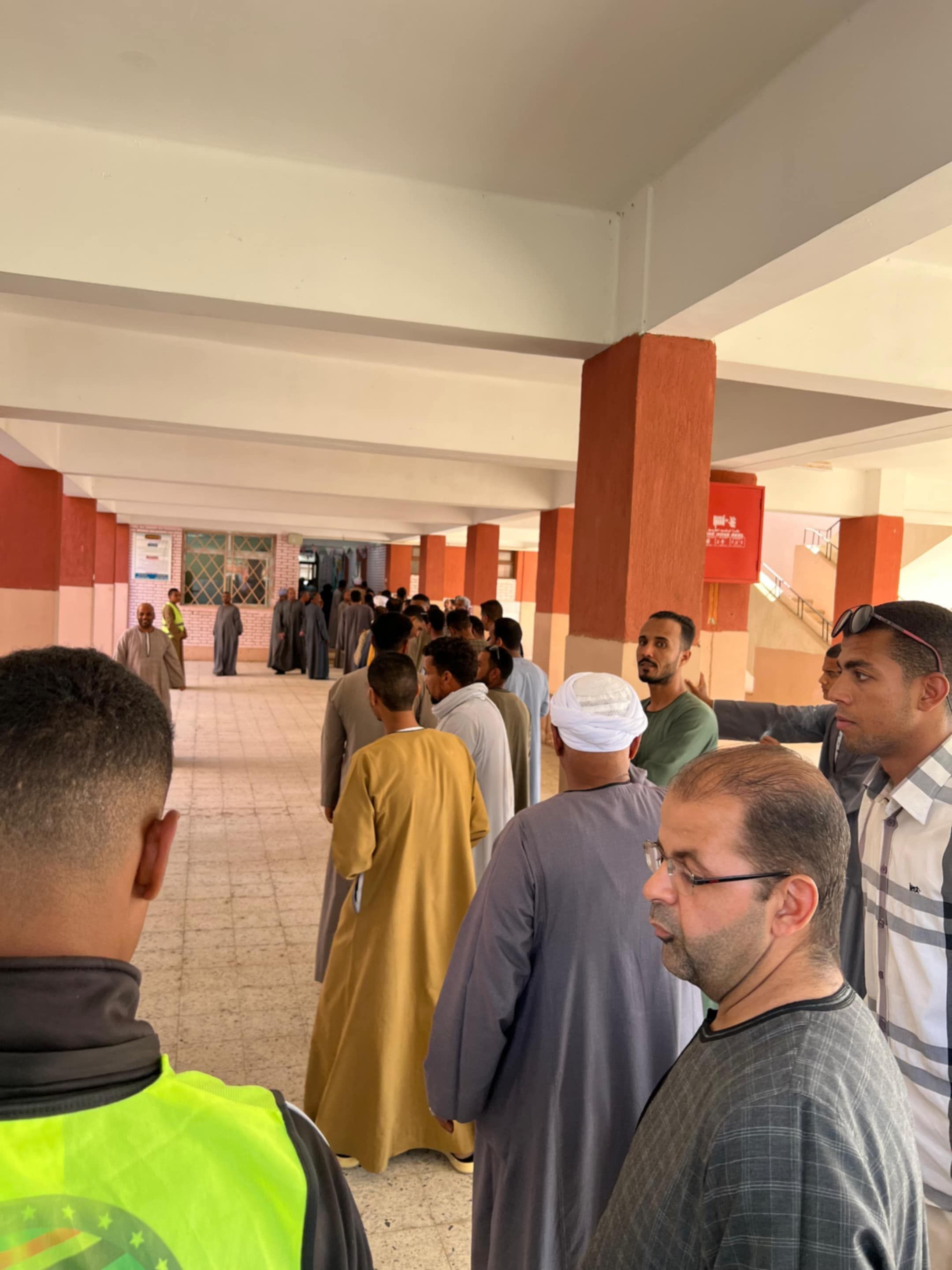 أطول طوابير انتخابات في لجنة قرية العشي