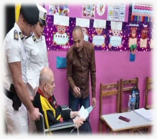 الداخلية تسهّل مشاركة كبار السن وذوي الهمم في العرس الديمقراطي (3) الداخلية تسهّل مشاركة كبار السن وذوي الهمم في العرس الديمقراطي (3)