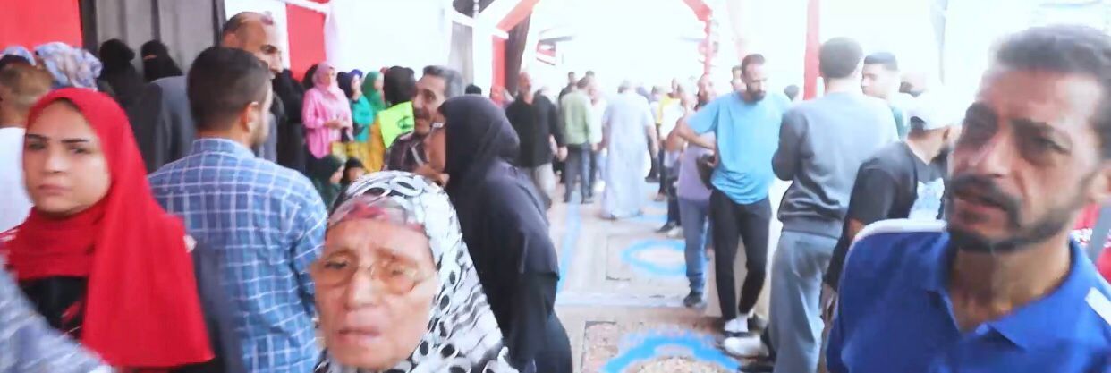 زحام أمام لجان العجوزة في اليوم الأول للتصويت وسط أجواء احتفالية (2) زحام أمام لجان العجوزة في اليوم الأول للتصويت وسط أجواء احتفالية (2)