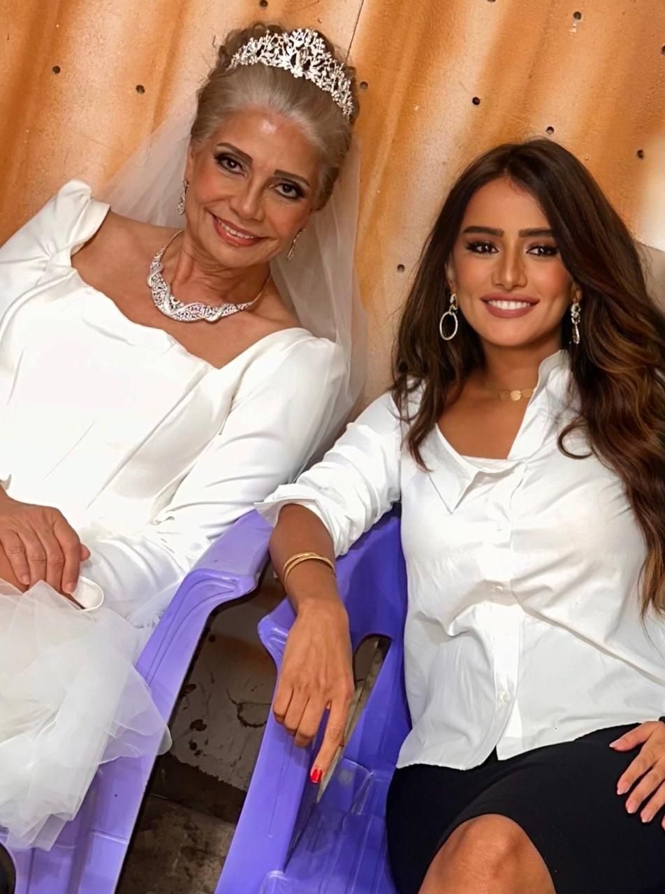 زينة مديرة كوافير تقع بين الحب والقيود الاجتماعية في بنات الباشا (4) زينة مديرة كوافير تقع بين الحب والقيود الاجتماعية في بنات الباشا (4)