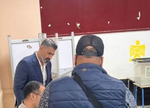 الفنان ياسر جلال يدلي بصوته (1)