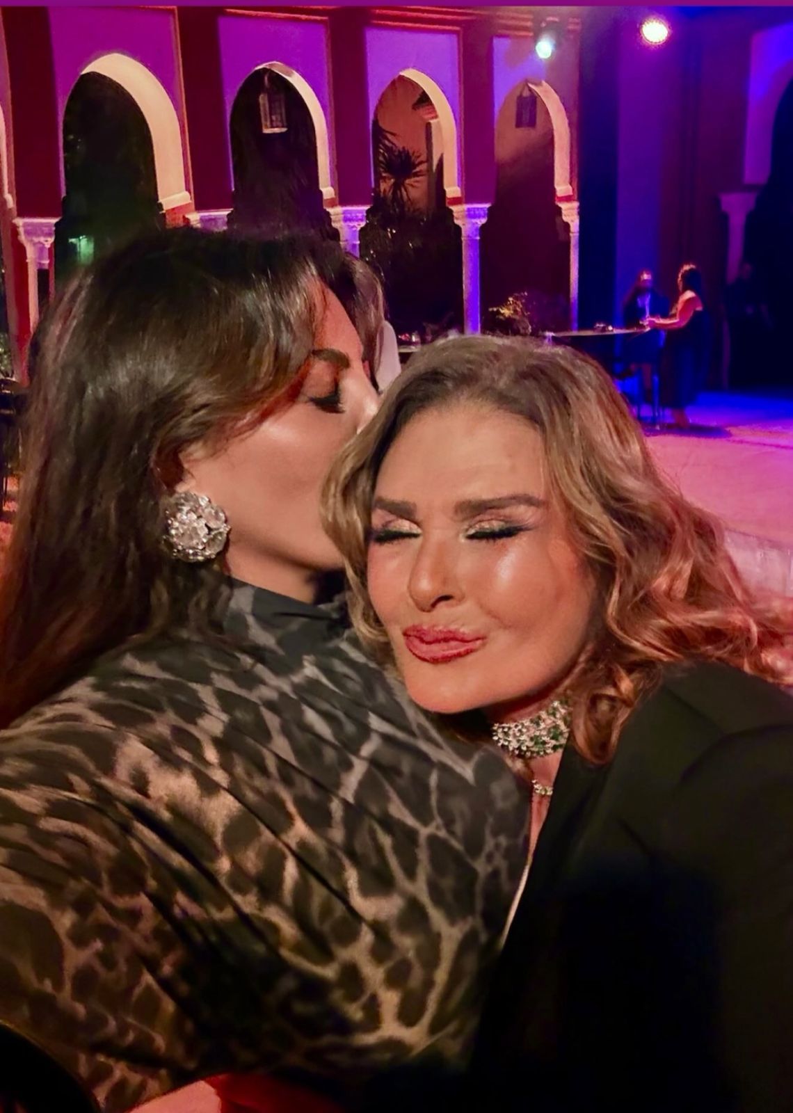 يسرا وريهام حجاج