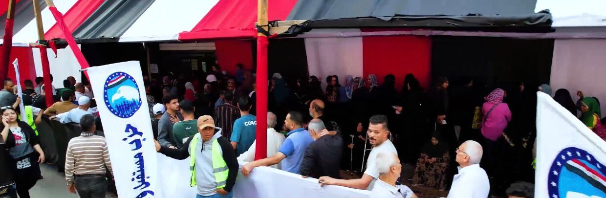 زحام أمام لجان العجوزة في اليوم الأول للتصويت وسط أجواء احتفالية (3) زحام أمام لجان العجوزة في اليوم الأول للتصويت وسط أجواء احتفالية (3)