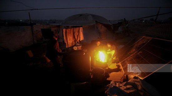 لا وجود لمقومات الحياة داخل الخيام