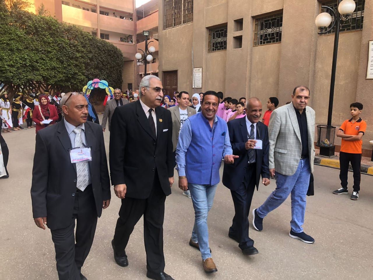 فرحة كبيرة من الجانب الهندي خلال متابعة الفعاليات فرحة كبيرة من الجانب الهندي خلال متابعة الفعاليات