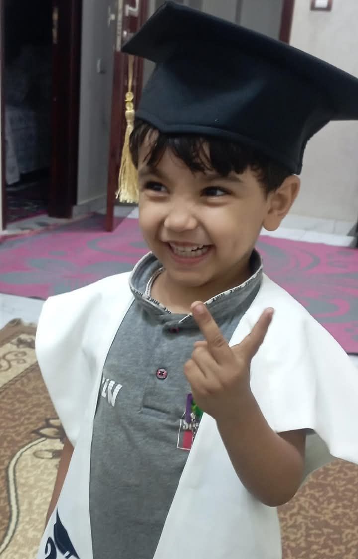 الطفل المصاب (1) الطفل المصاب (1)