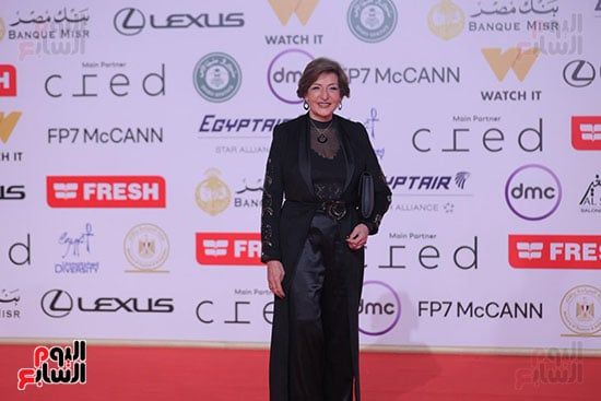 ليلي عز العرب