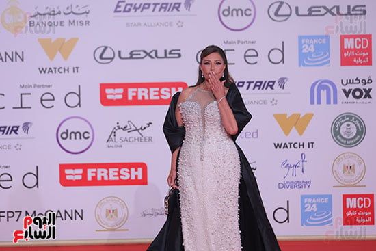 الفنانة ليلي علوي الفنانة ليلي علوي