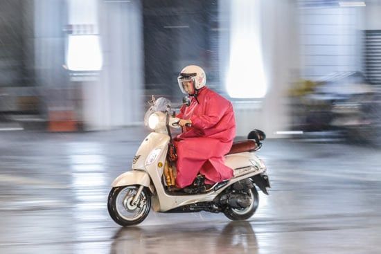 إعصار فونغ وونغ يتسبب في فيضانات في تايوان وإجلاء الآلاف (3)