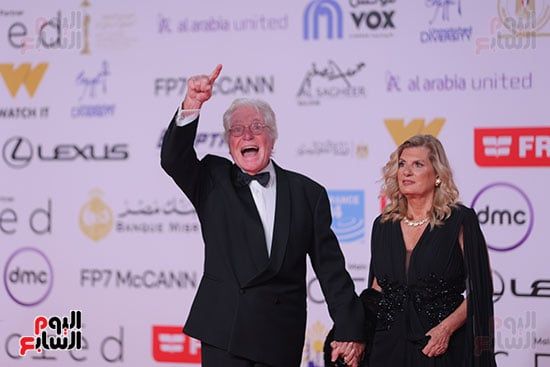 حسين فهمي وزوجته حسين فهمي وزوجته