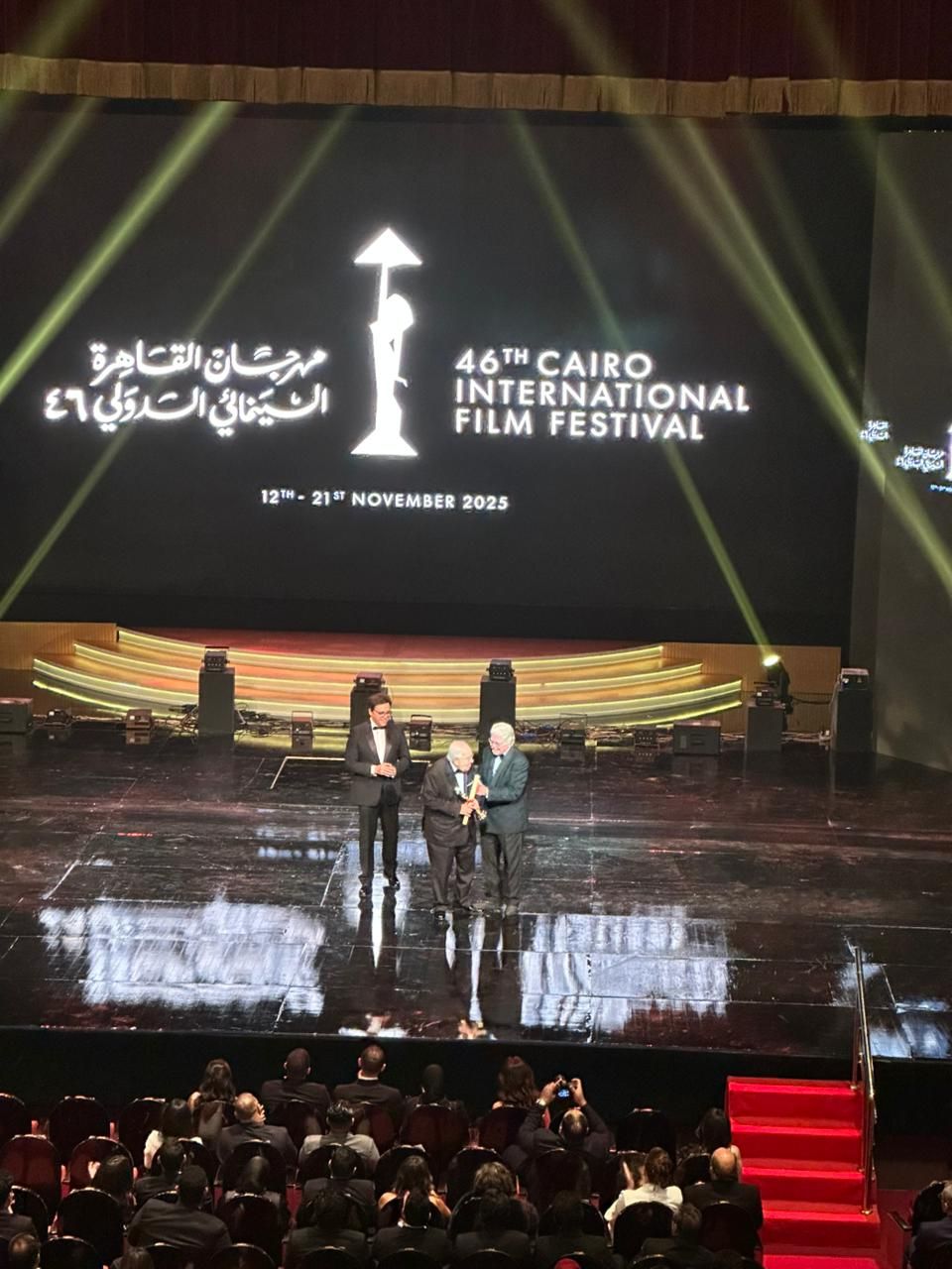 تكريم المخرج محمد عبد العزيز (3)