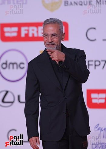 الفنان صبرى فواز الفنان صبرى فواز