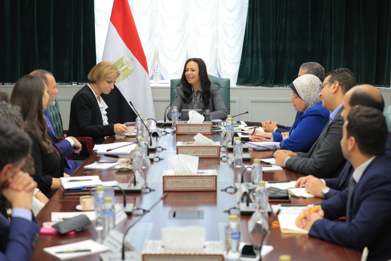 جانب من اللقاء جانب من اللقاء