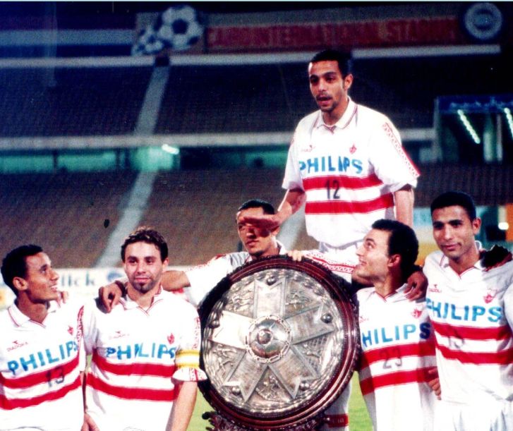 محمد صبري خلال احتفاله بدرع الدوري مع الزمالك محمد صبري خلال احتفاله بدرع الدوري مع الزمالك