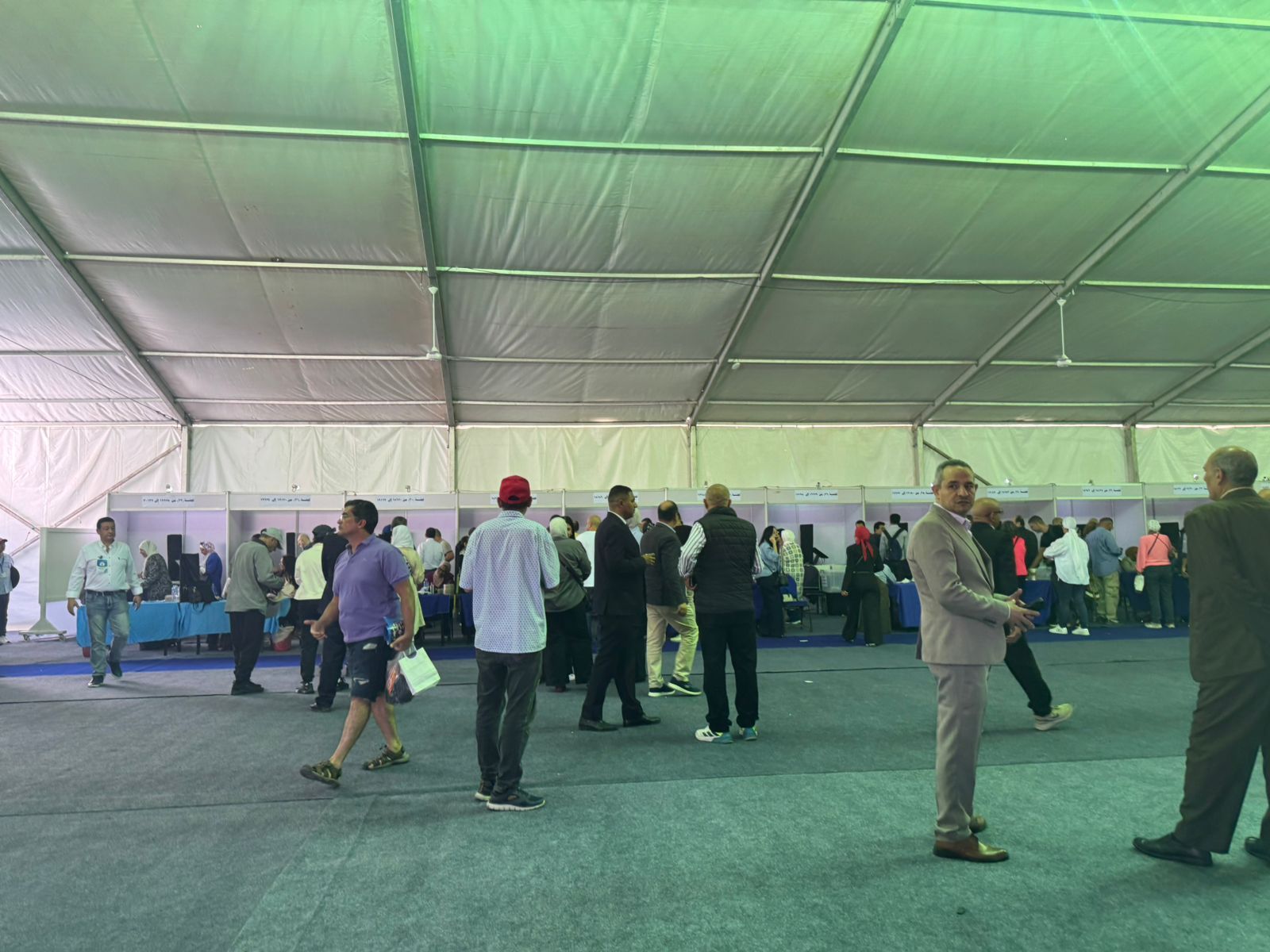 توافد الاعضاء علي انتخابات نادى هليوبوليس توافد الاعضاء علي انتخابات نادى هليوبوليس