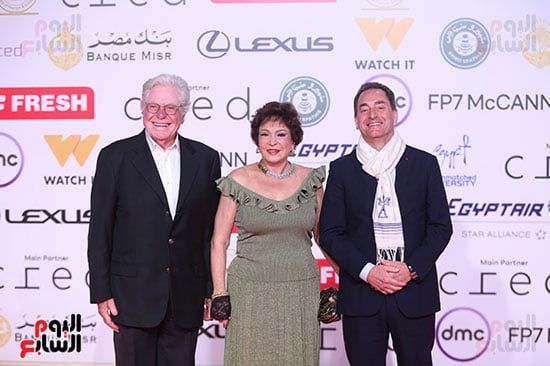 الفنانة لبلبة وحسين فهمى الفنانة لبلبة وحسين فهمى