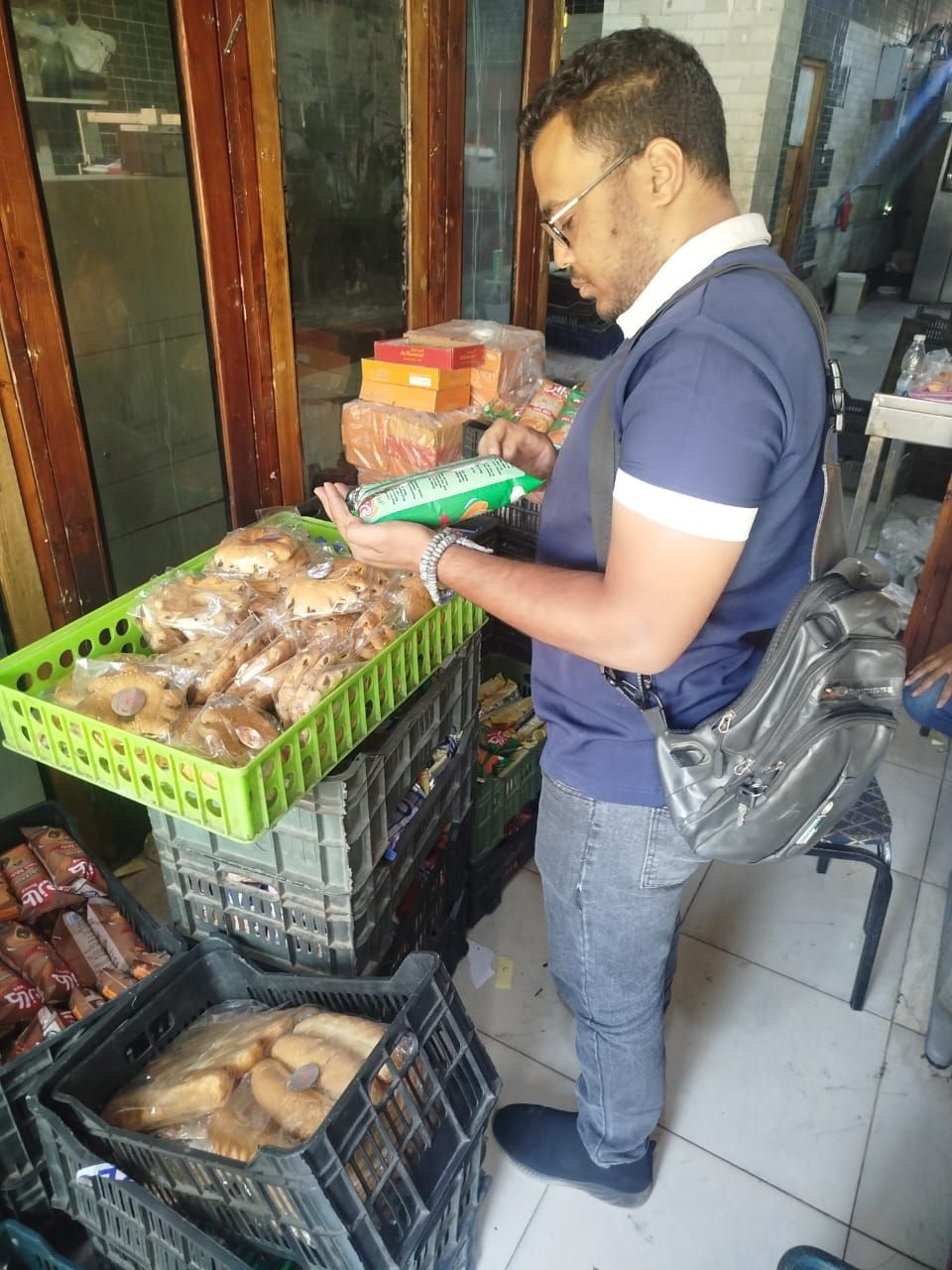 جانب من حملة التفتيش جانب من حملة التفتيش