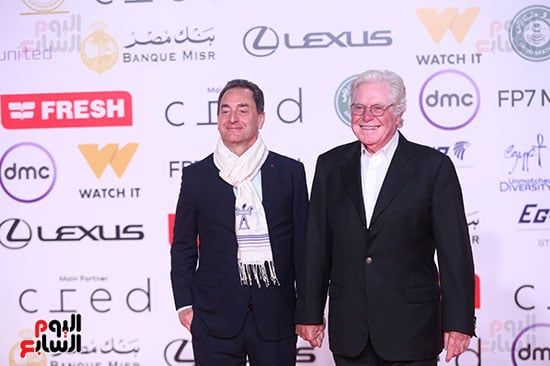 حسين فهمى يستقبل سفير فرنسا بمهرجان القاهرة حسين فهمى يستقبل سفير فرنسا بمهرجان القاهرة