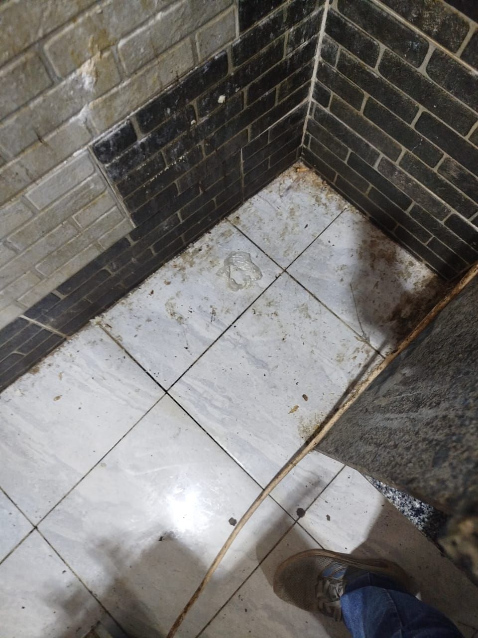 المكان غير نظيف المكان غير نظيف