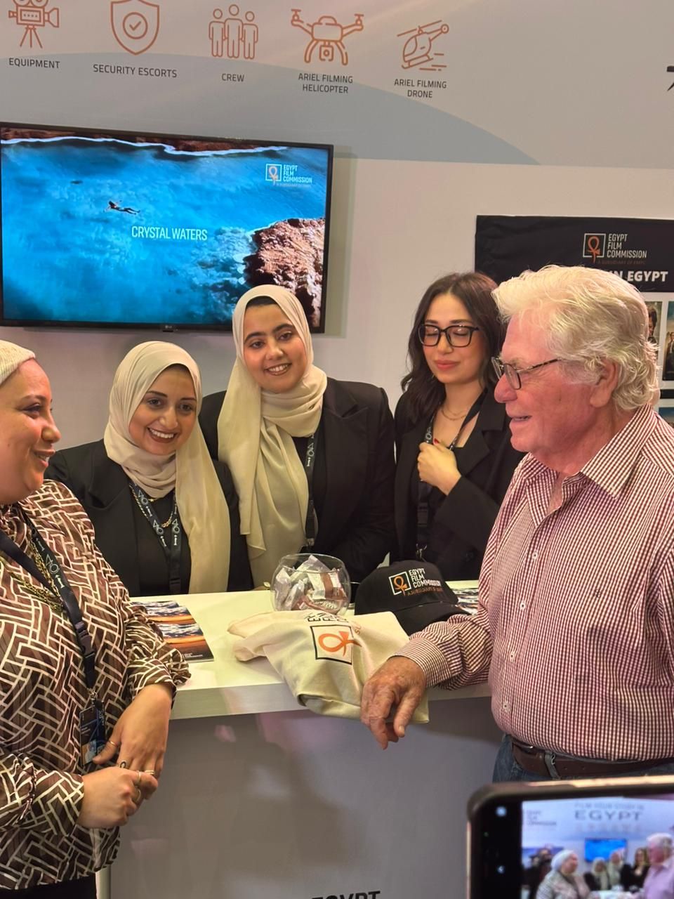 حسين فهمي ضمن الجولة حسين فهمي ضمن الجولة