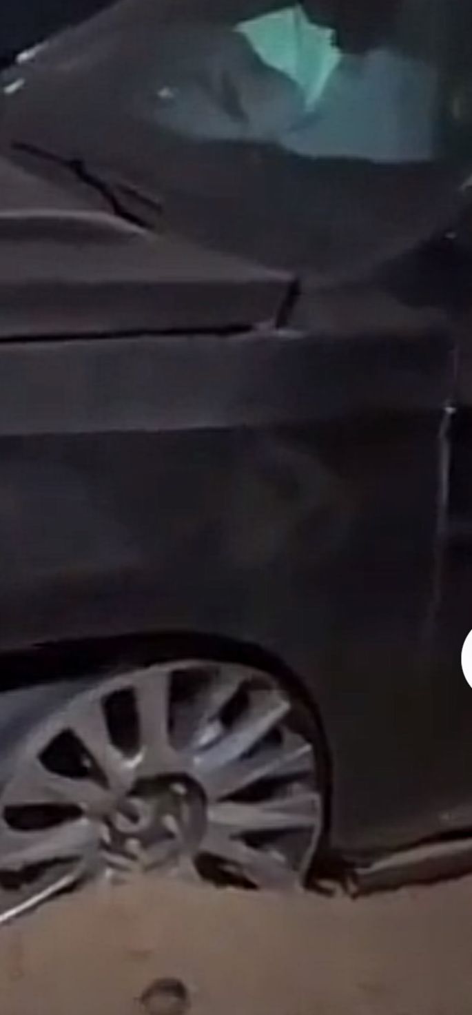 كواليس حادث الفنان أحمد سعد على طريق السخنة (1) كواليس حادث الفنان أحمد سعد على طريق السخنة (1)