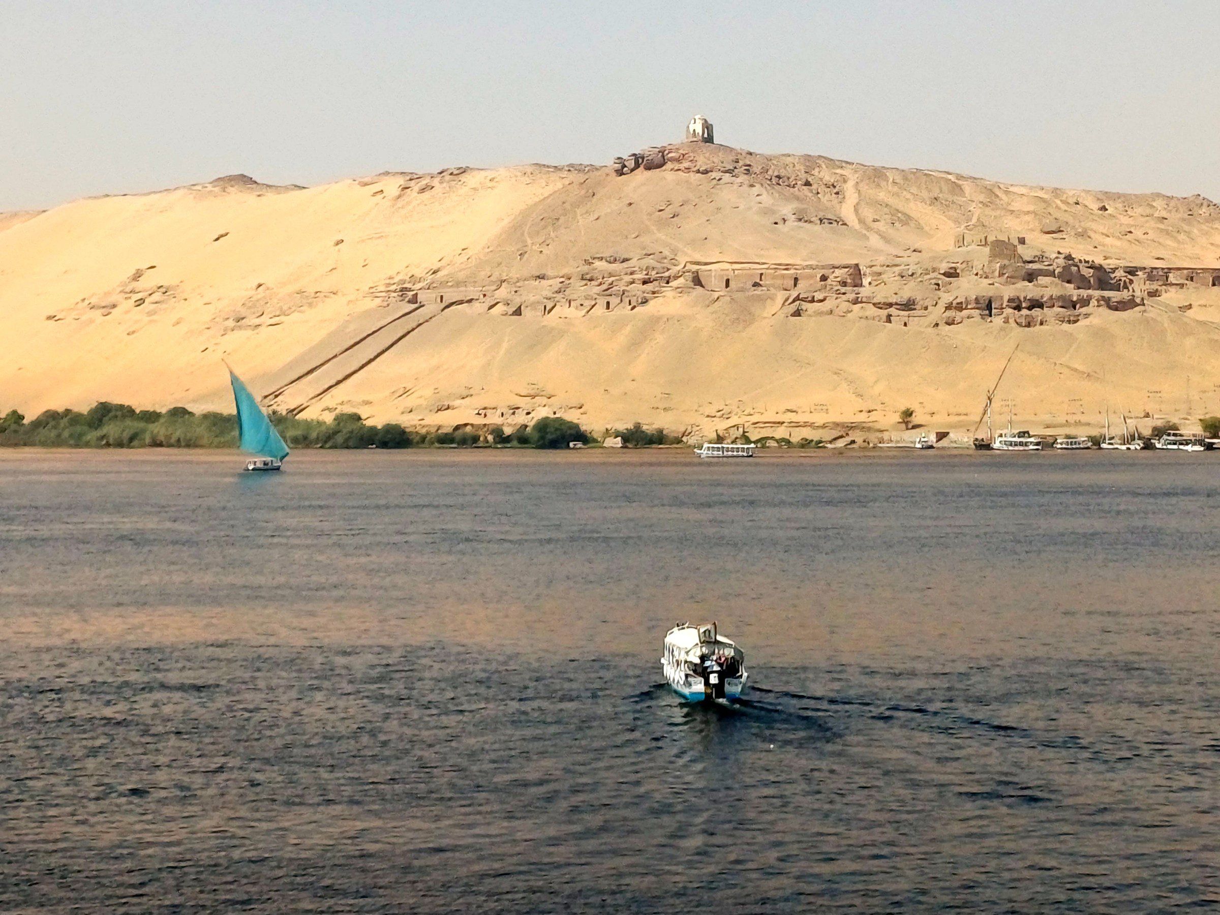 الموسم السياحى الشتوي في محافظة أسوان الموسم السياحى الشتوي في محافظة أسوان