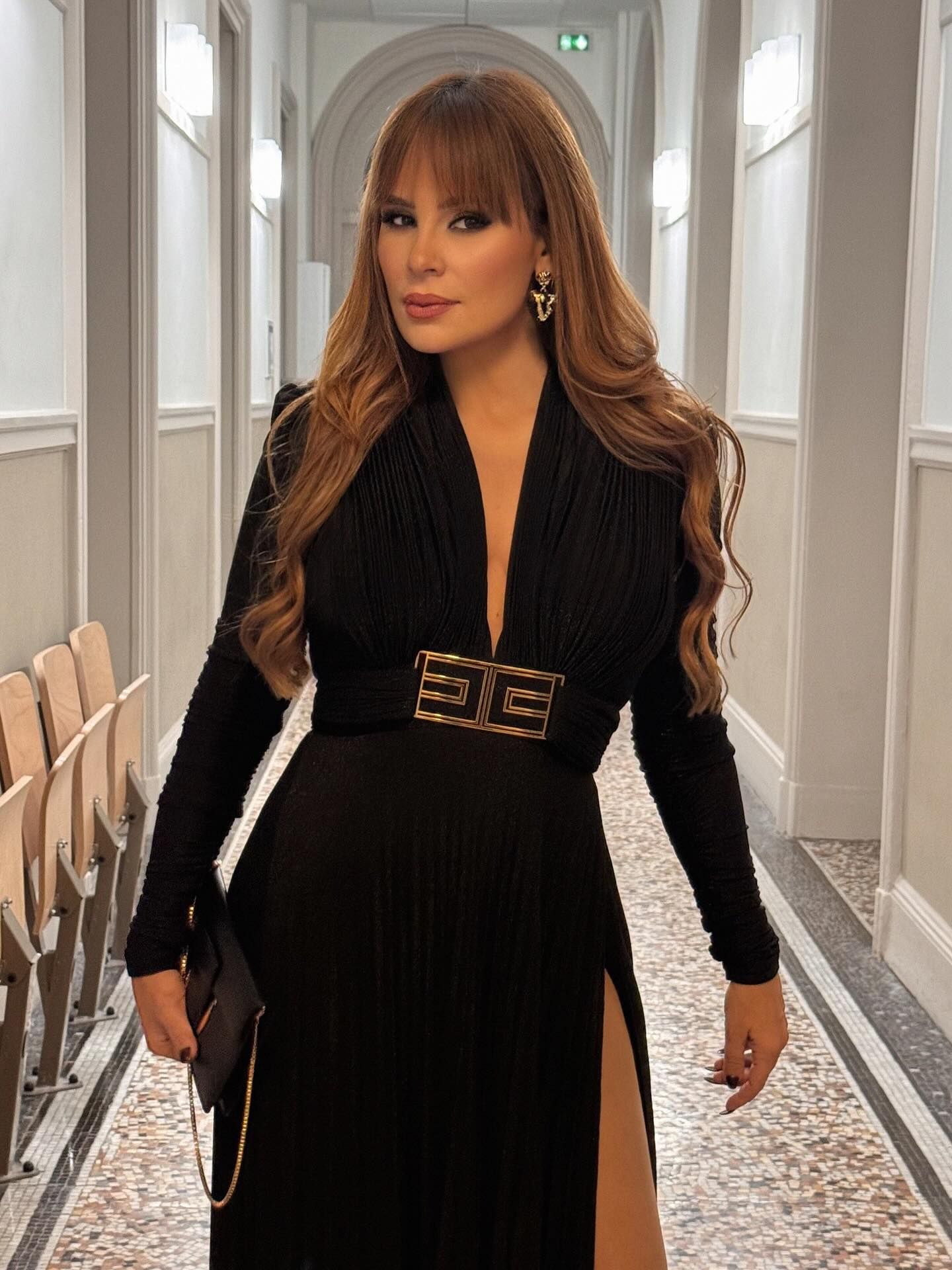 الفنانة كارول سماحة الفنانة كارول سماحة