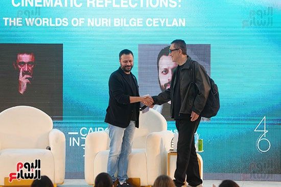 المخرج التركي نوري بيلجي جيلان مع أحمد شوقي المخرج التركي نوري بيلجي جيلان مع أحمد شوقي