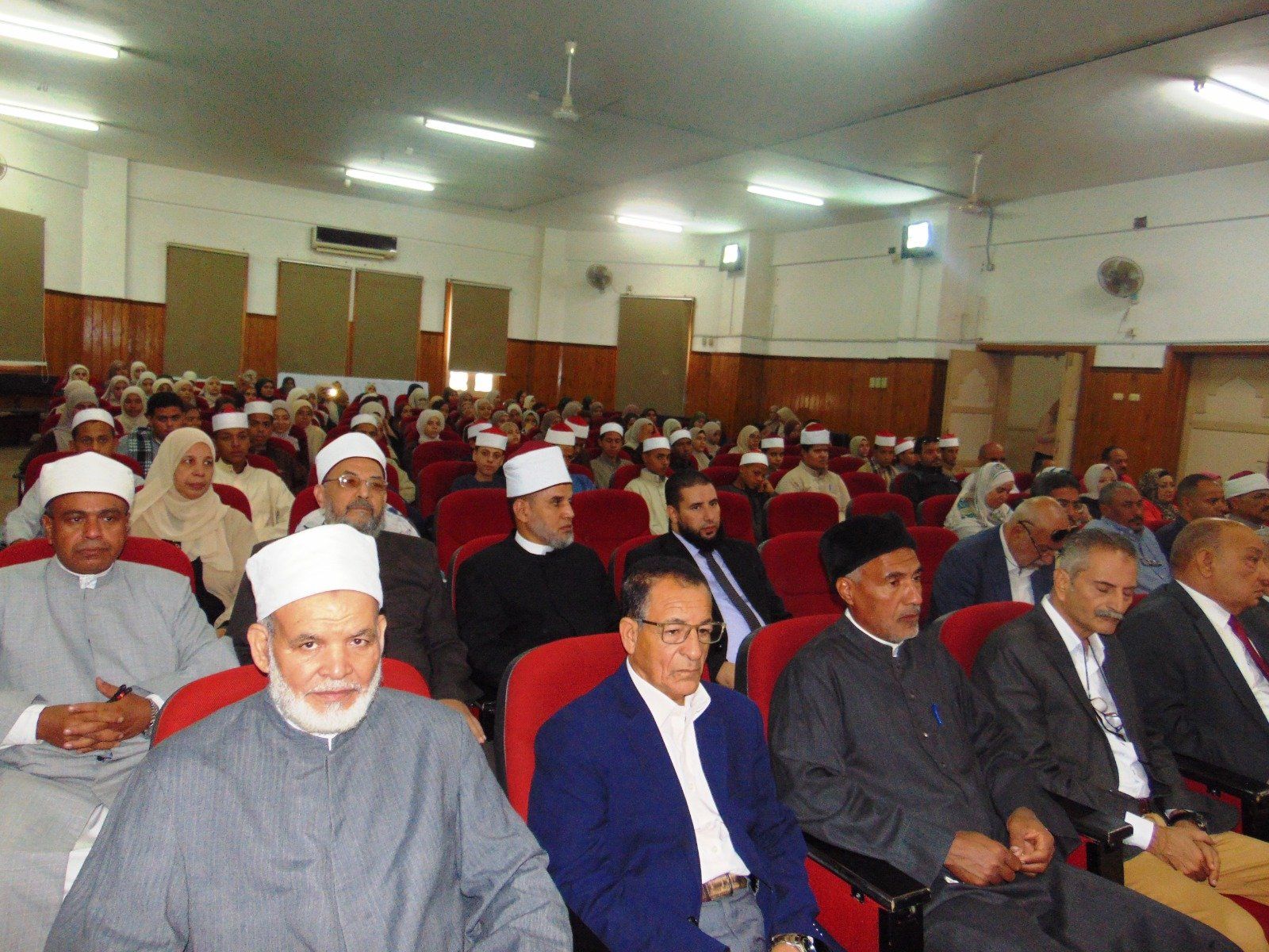 حضور جماهيرى كبير حضور جماهيرى كبير