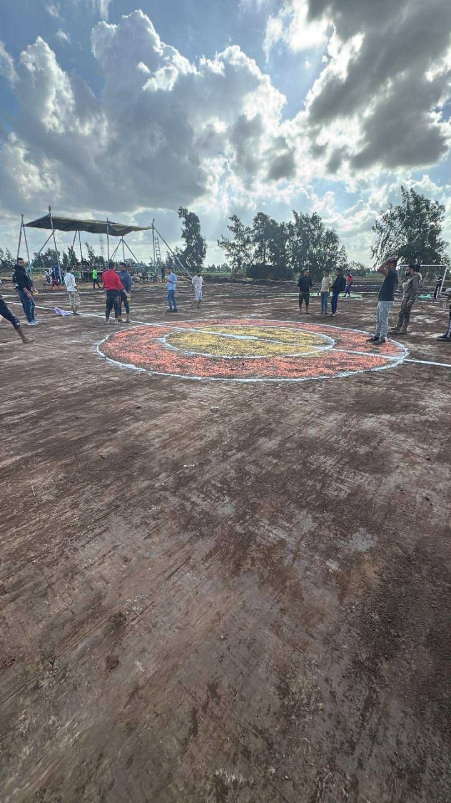 جمال الملعب بعد تخطيطه جمال الملعب بعد تخطيطه