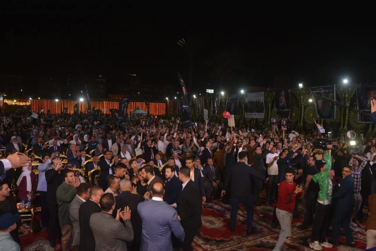 efb1f0c3-6fa8-45a6-bbd5-9d02eff9256d efb1f0c3-6fa8-45a6-bbd5-9d02eff9256d