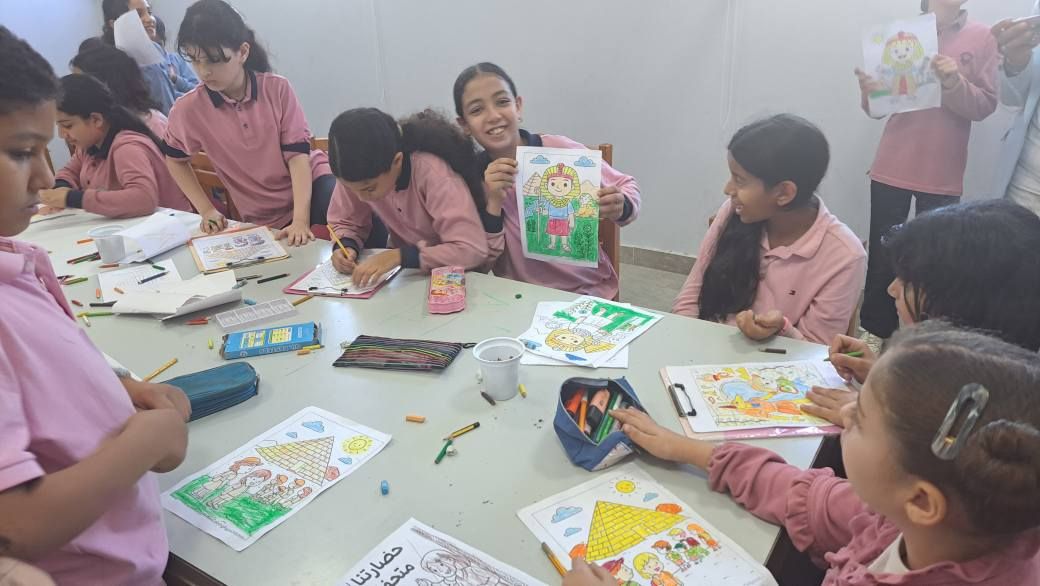 لوحات فنية برسومات الطالبات لوحات فنية برسومات الطالبات