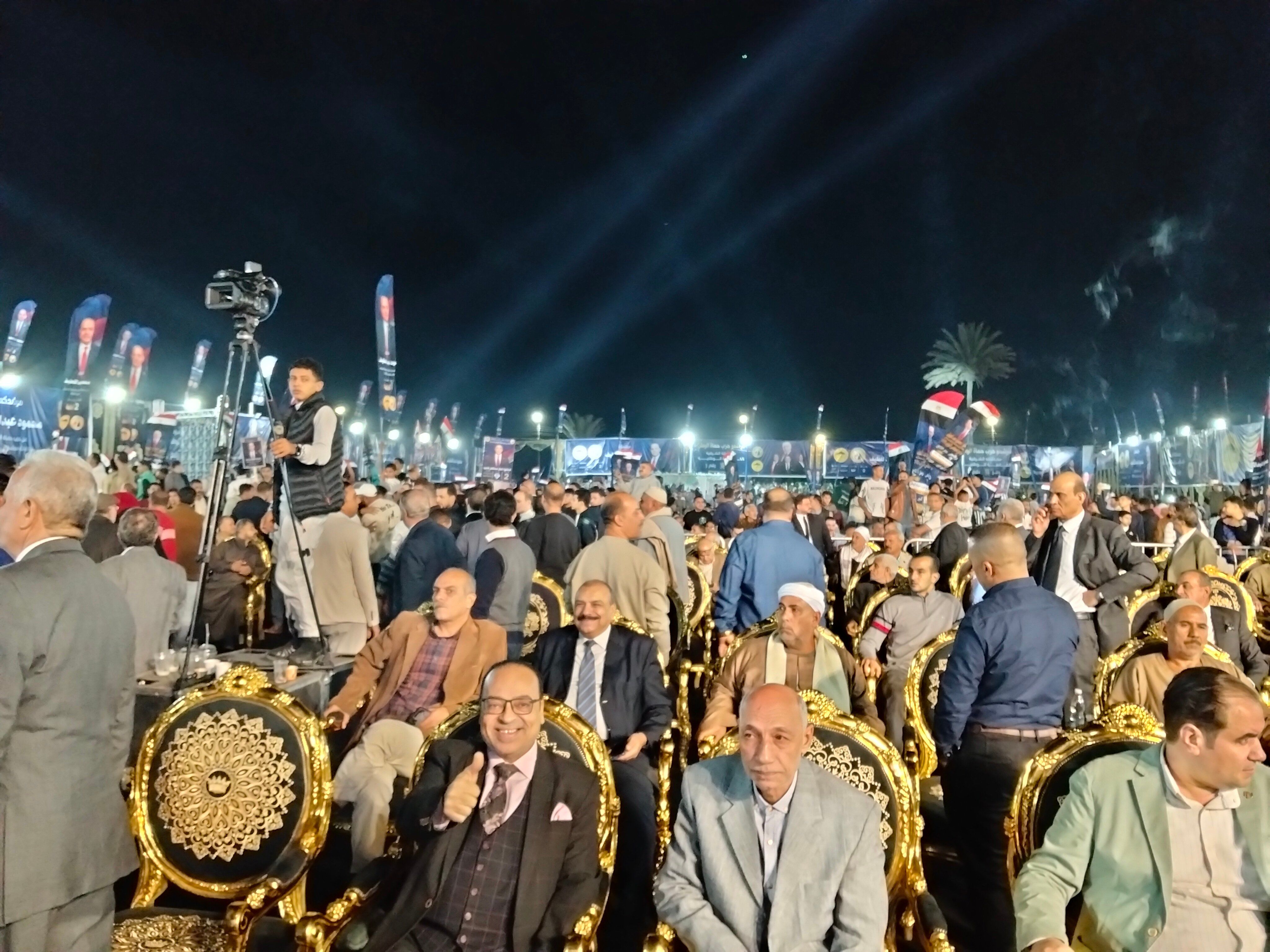 جانب من الحضور جانب من الحضور