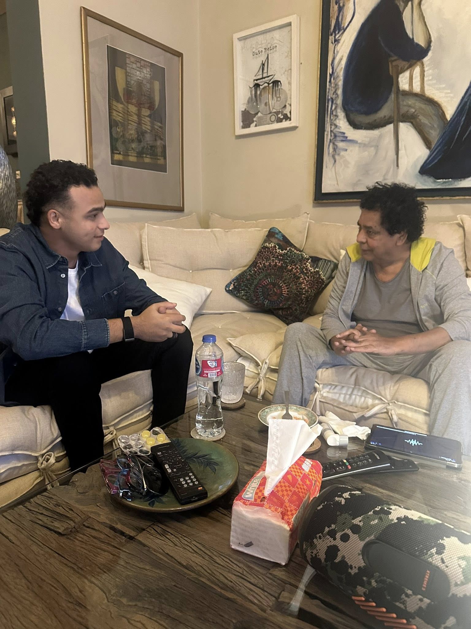 محمد منير مع مصطفى حدوته محمد منير مع مصطفى حدوته