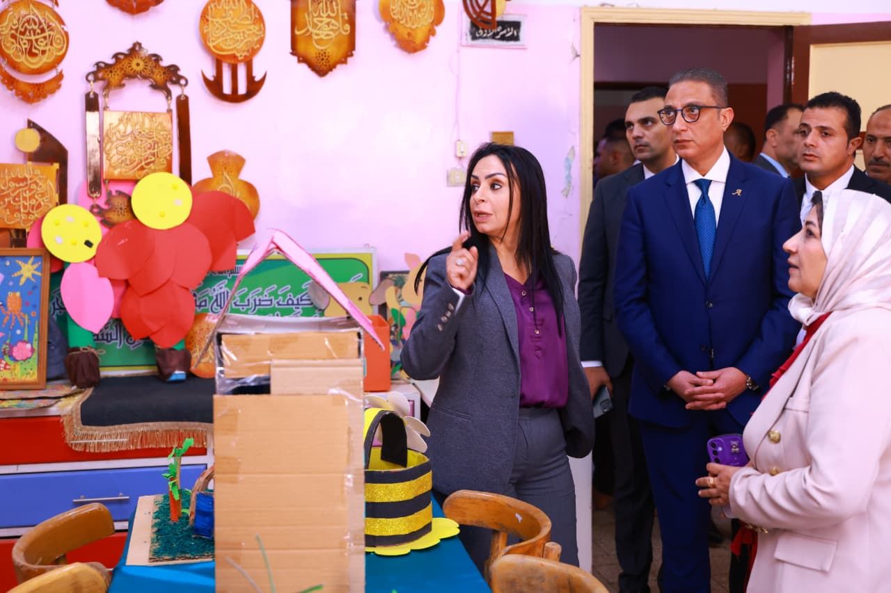 وزيرة التضامن الاجتماعى خلال الجولة وزيرة التضامن الاجتماعى خلال الجولة