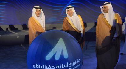 الحقيل يتفقد المشاريع التنموية بحفر الباطن ويدشّن مشروعات بـ 2,6 مليار ريال