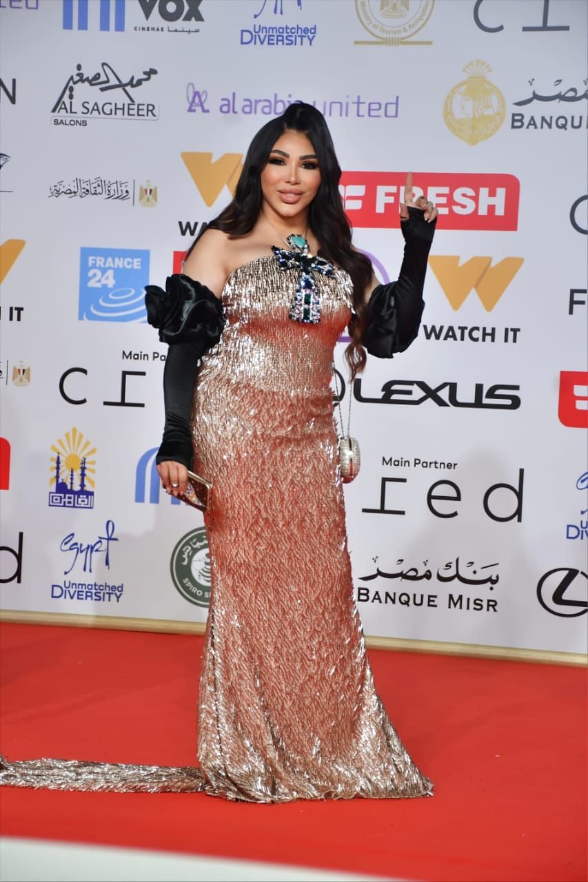 غادة إبراهيم لليوم السابع لا أسعى وراء عريس أو الترند والكاريزما لا تُصنع (5) غادة إبراهيم لليوم السابع لا أسعى وراء عريس أو الترند والكاريزما لا تُصنع (5)