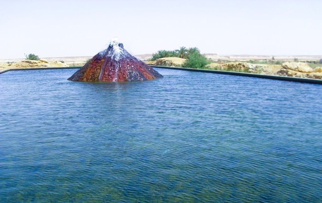 حوض تبريد مياه العيون الفوارة - قارة ام الصغير حوض تبريد مياه العيون الفوارة - قارة ام الصغير