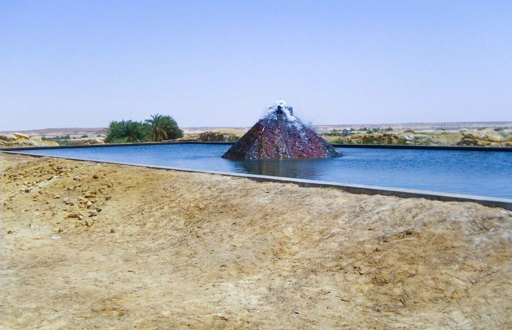 عين مياه فوارة - قارة ام الصغير عين مياه فوارة - قارة ام الصغير