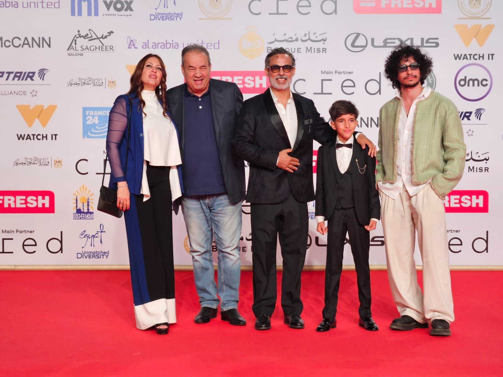 أبطال الفيلم التونسي الجولة 13 يحتفلون بعرضه علي ريد كاربت مهرجان القاهرة (3) أبطال الفيلم التونسي الجولة 13 يحتفلون بعرضه علي ريد كاربت مهرجان القاهرة (3)