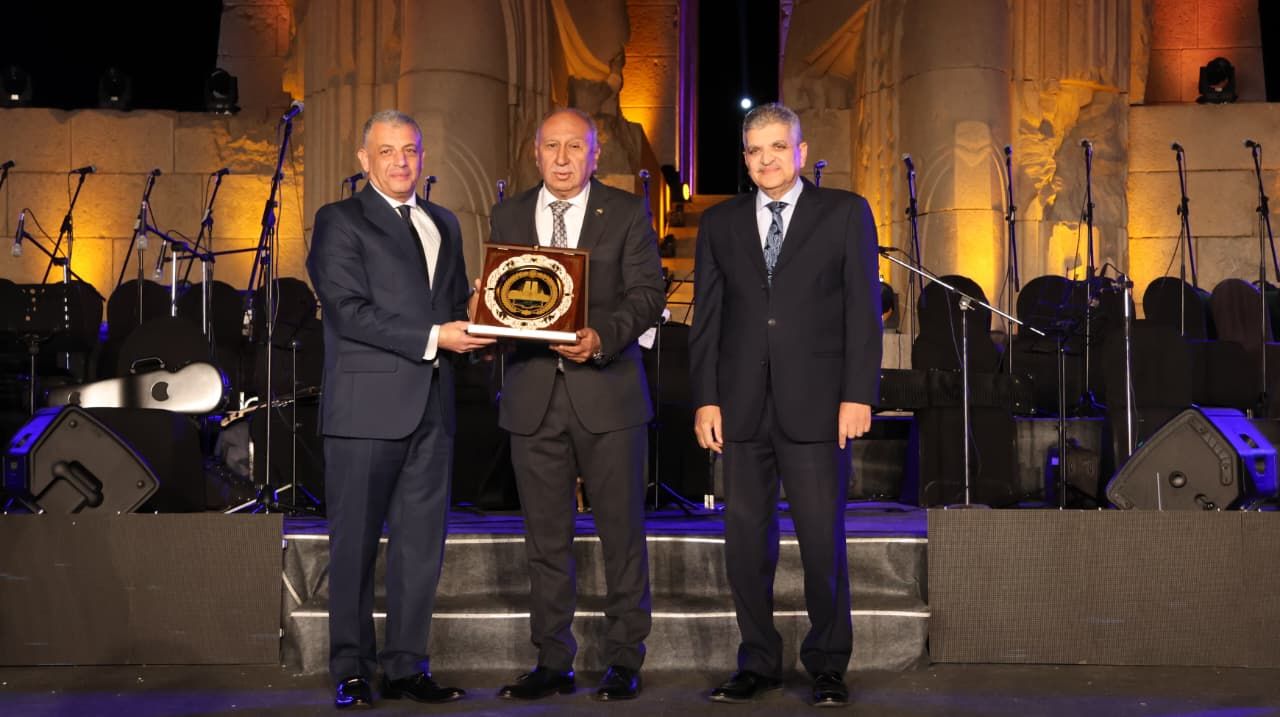 جانب من احتفالية 100عام من الحرب إلى السلام جانب من احتفالية 100عام من الحرب إلى السلام