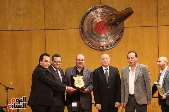 حفل جائزة التفوق الصحفي عقب عودة الزملاء من أداء العمرة (33)