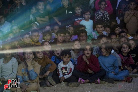 فرحة الأطفال رغم المعاناة