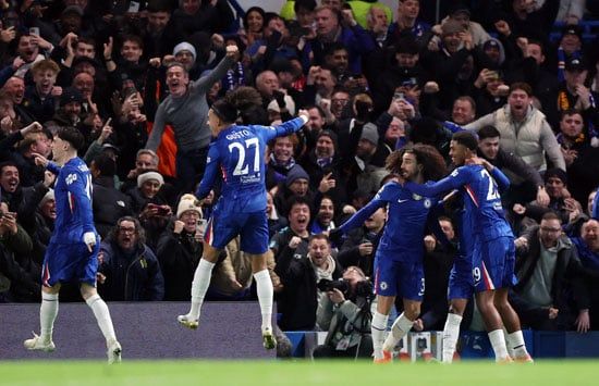 احتفال وفرحة الهدف احتفال وفرحة الهدف