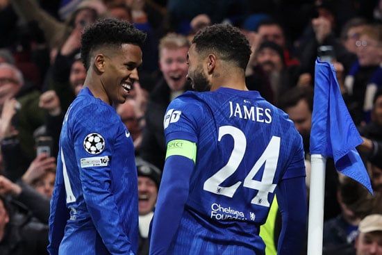 احتفال لاعبى تشيلسى بالهدف فى شباك برشلونة احتفال لاعبى تشيلسى بالهدف فى شباك برشلونة