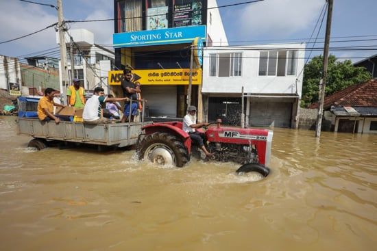 فيضانات تجتاح عاصمة سريلانكا (5) فيضانات تجتاح عاصمة سريلانكا (5)