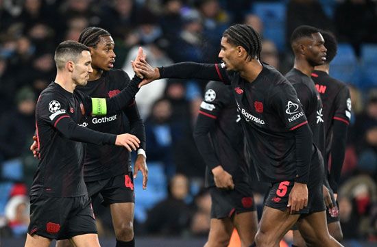 احتفال لاعبى ليفركوزن بالهدف الأول فى شباك مان ستى احتفال لاعبى ليفركوزن بالهدف الأول فى شباك مان ستى