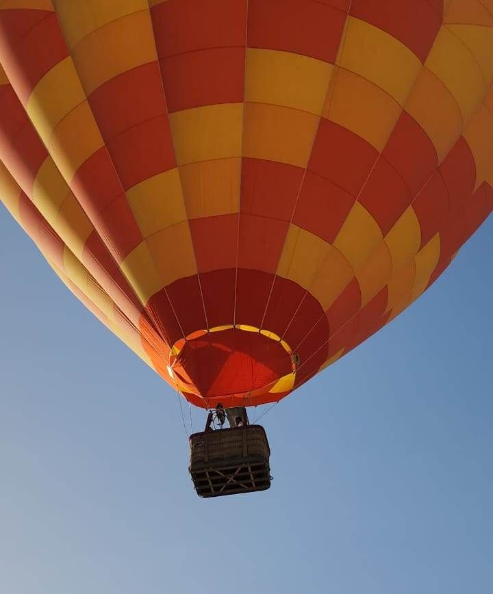 32959-خروج-البالونات-فى-سماء-البر-الغربى