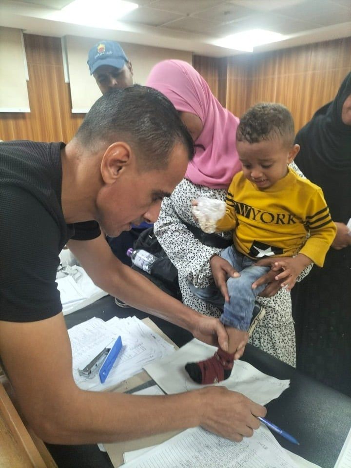 توفير مقاسات لكل حالة فى المستشفى لدعمهم بأحذية طبية وأطراف صناعية توفير مقاسات لكل حالة فى المستشفى لدعمهم بأحذية طبية وأطراف صناعية